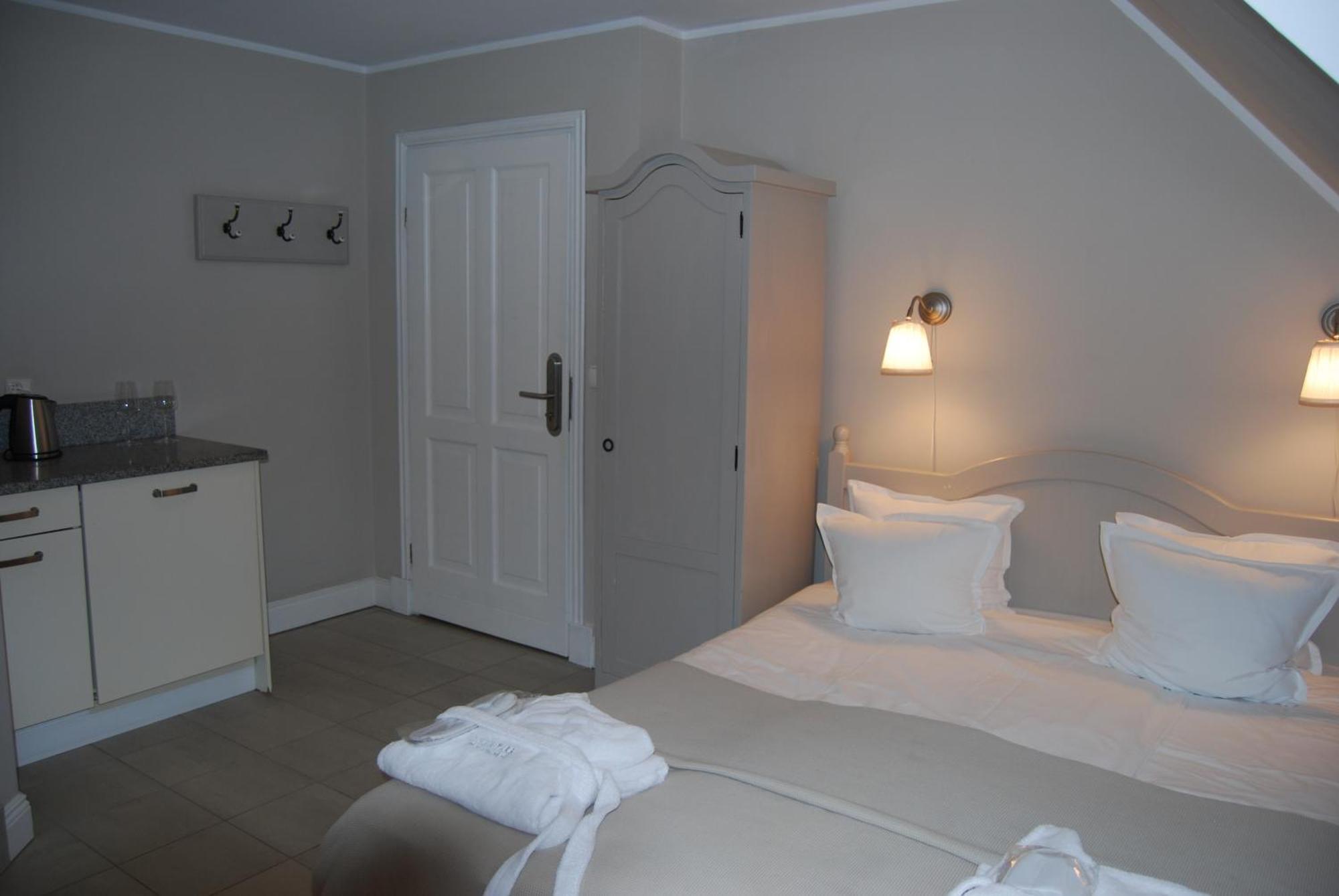 Villa Park Wiselka Spa & Wellness Buitenkant foto